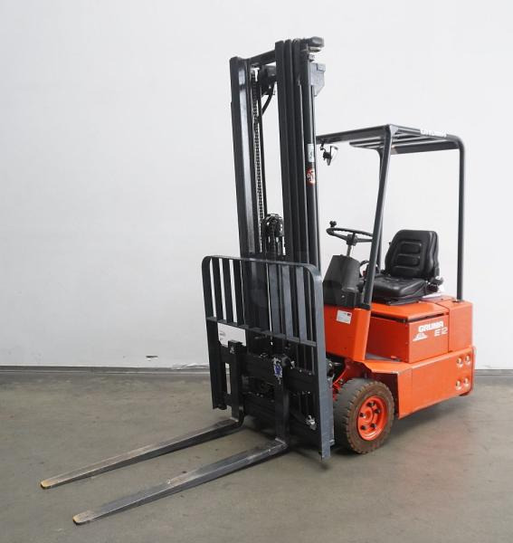 Linde E 12 Z 324 - Empilhadeira elétrica: foto 1 Linde E 12 Z 324 - Empilhadeira elétrica: foto 1