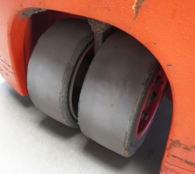 Empilhadeira elétrica Linde E 18 L EVO 386-02: foto 8