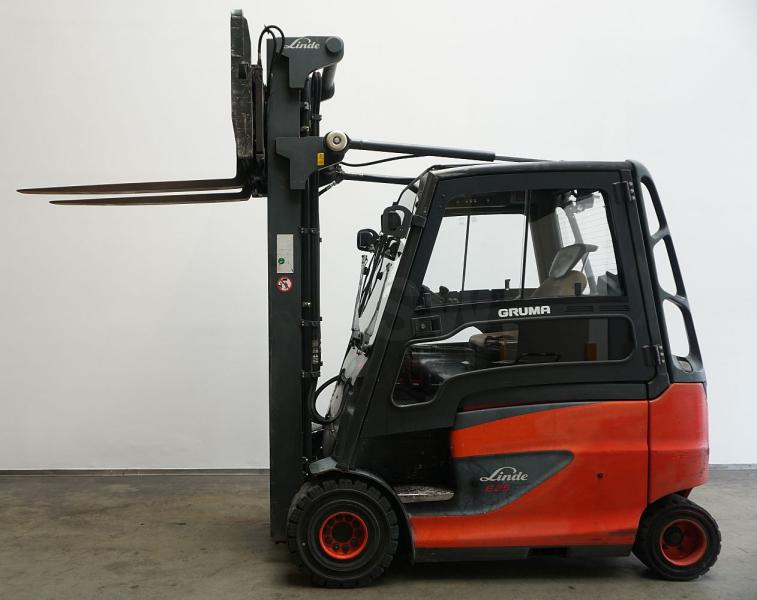 Linde E 25/600 HL 387 - Empilhadeira elétrica: foto 4 Linde E 25/600 HL 387 - Empilhadeira elétrica: foto 4