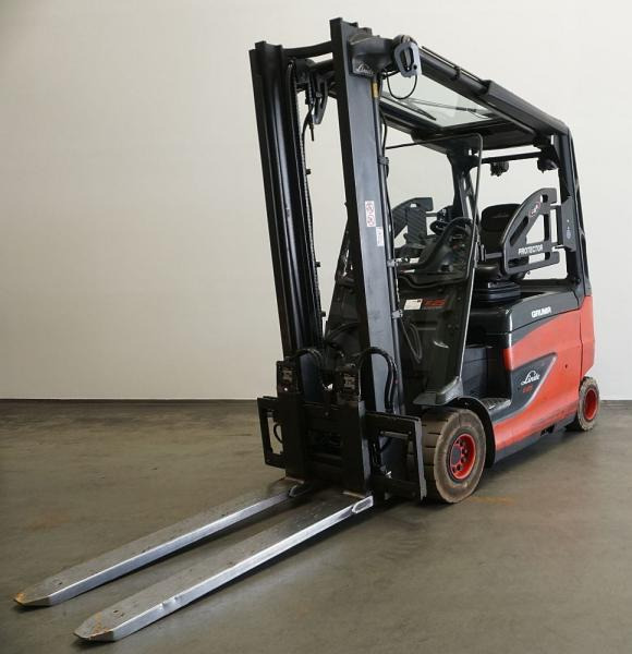 Linde E 25/600 RHL 387 - Empilhadeira elétrica: foto 1 Linde E 25/600 RHL 387 - Empilhadeira elétrica: foto 1