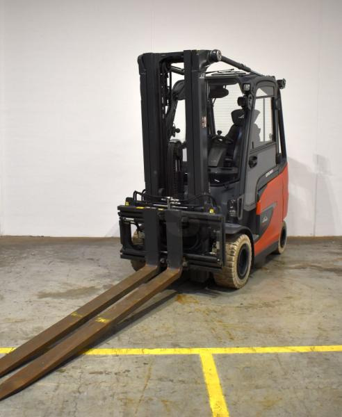 Linde E 30/600 H 1252-01 - Empilhadeira elétrica: foto 1 Linde E 30/600 H 1252-01 - Empilhadeira elétrica: foto 1