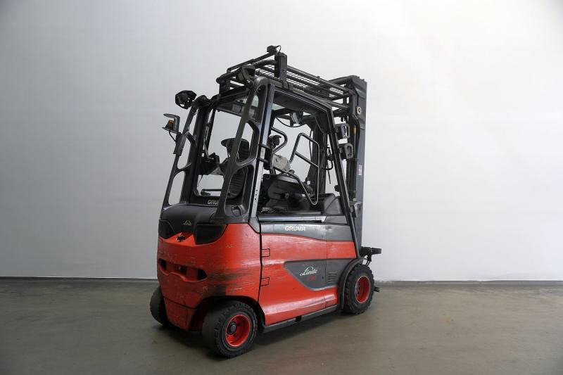 Linde E 30/600 H 387 - Empilhadeira elétrica: foto 2 Linde E 30/600 H 387 - Empilhadeira elétrica: foto 2