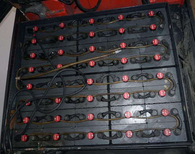 Linde E 35/600 H 388 - Empilhadeira elétrica: foto 5 Linde E 35/600 H 388 - Empilhadeira elétrica: foto 5