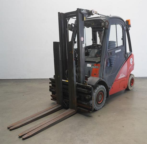 Linde H 25 D 392 - Empilhadeira a diesel: foto 1 Linde H 25 D 392 - Empilhadeira a diesel: foto 1