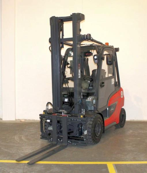 Linde H 30 D 1202 - Empilhadeira a diesel: foto 1 Linde H 30 D 1202 - Empilhadeira a diesel: foto 1