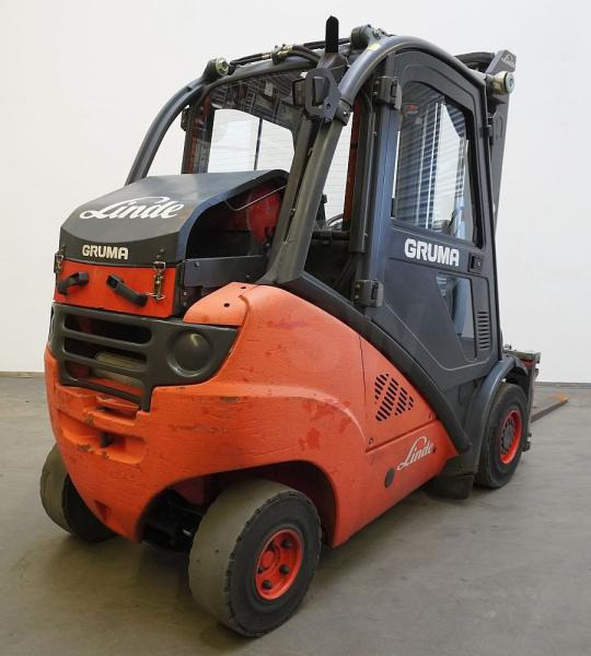 Linde H 30 T 393 - Empilhadeira a gás: foto 2 Linde H 30 T 393 - Empilhadeira a gás: foto 2
