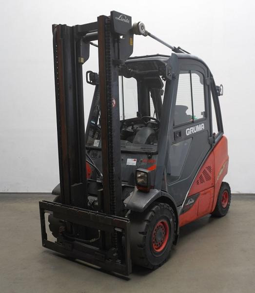 Linde H 30 T EVO 393-02 - Empilhadeira a gás: foto 1 Linde H 30 T EVO 393-02 - Empilhadeira a gás: foto 1