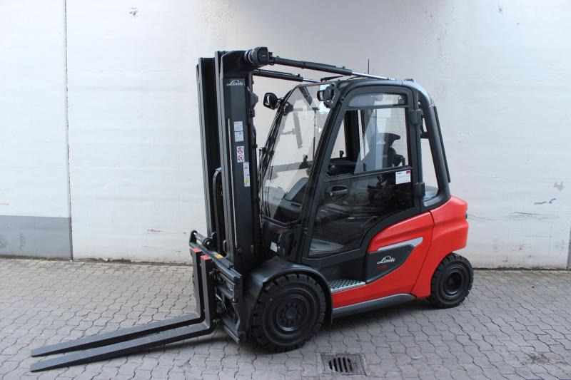 Linde H 35 D 1202 - Empilhadeira a diesel: foto 1 Linde H 35 D 1202 - Empilhadeira a diesel: foto 1