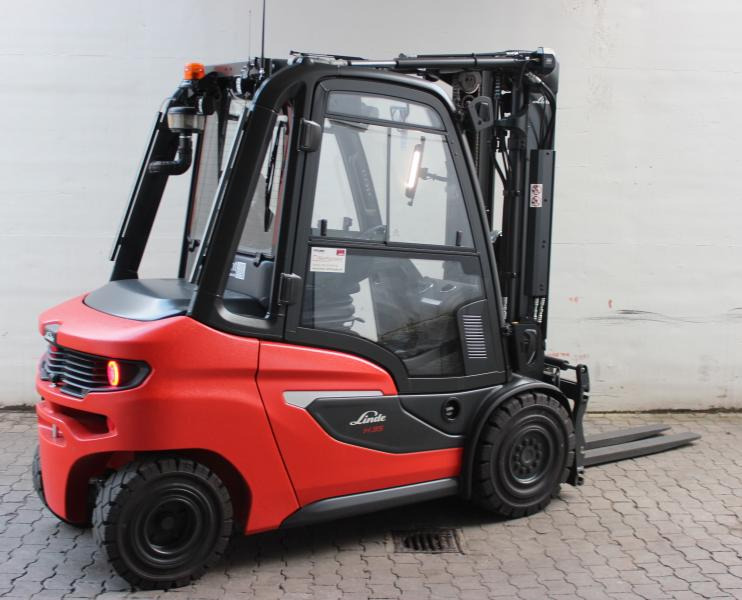Linde H 35 D 1202 - Empilhadeira a diesel: foto 2 Linde H 35 D 1202 - Empilhadeira a diesel: foto 2