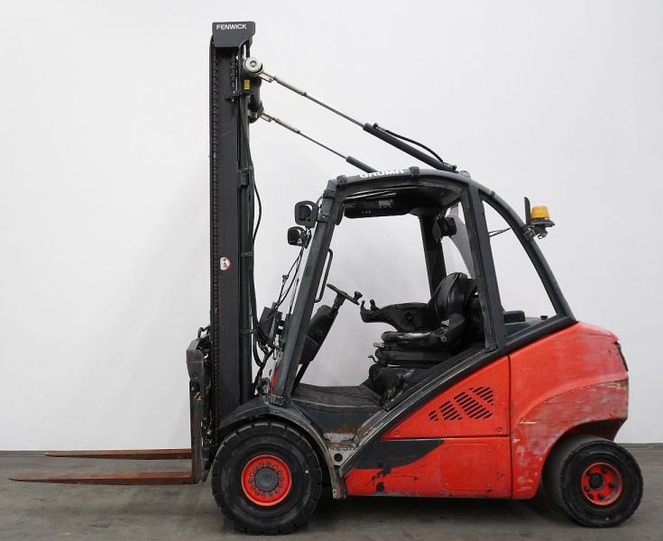Linde H 35 D (3A) EVO 393-02 - Empilhadeira a diesel: foto 4 Linde H 35 D (3A) EVO 393-02 - Empilhadeira a diesel: foto 4