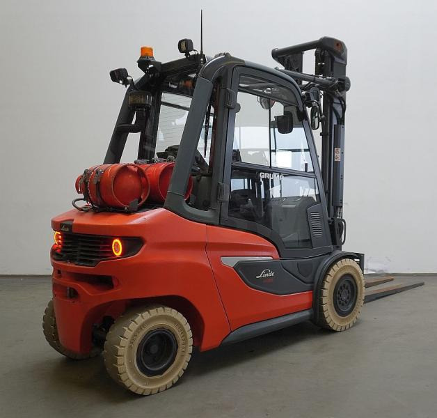 Linde H 35 T 1202 - Empilhadeira a gás: foto 2 Linde H 35 T 1202 - Empilhadeira a gás: foto 2