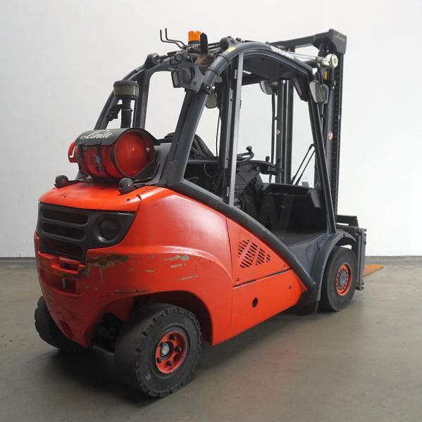 Linde H 35 T 393 - Empilhadeira a gás: foto 2 Linde H 35 T 393 - Empilhadeira a gás: foto 2