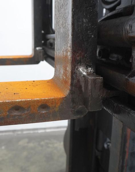 Linde H 35 T 393 - Empilhadeira a gás: foto 5 Linde H 35 T 393 - Empilhadeira a gás: foto 5
