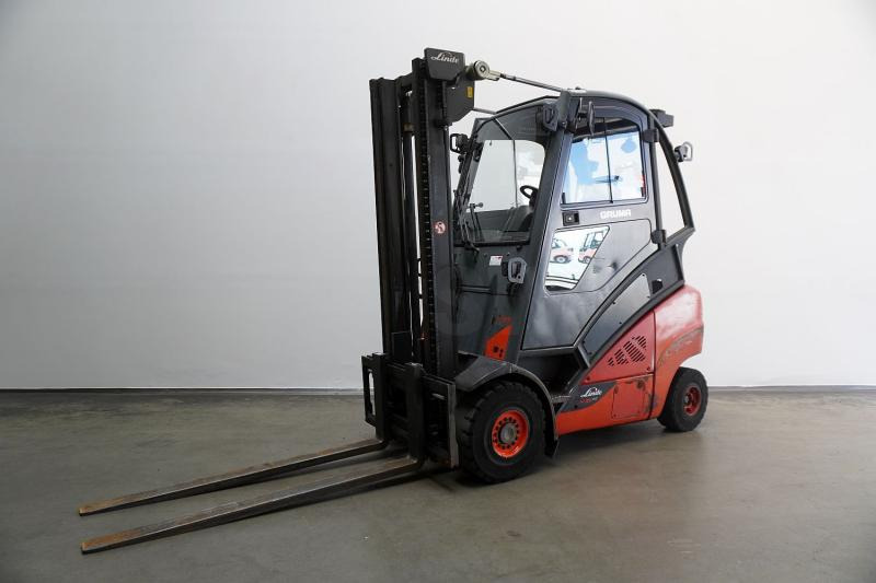 Linde H 35 T EVO 393-02 - Empilhadeira a gás: foto 1 Linde H 35 T EVO 393-02 - Empilhadeira a gás: foto 1