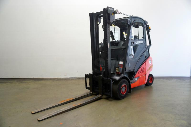 Linde H 35 T EVO 393-02 - Empilhadeira a gás: foto 1 Linde H 35 T EVO 393-02 - Empilhadeira a gás: foto 1