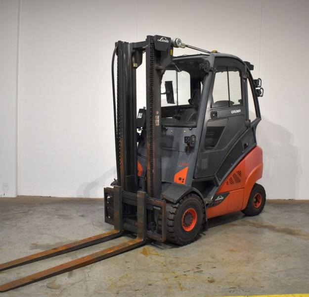 Linde H 35 T EVO 393-02 - Empilhadeira a gás: foto 1 Linde H 35 T EVO 393-02 - Empilhadeira a gás: foto 1