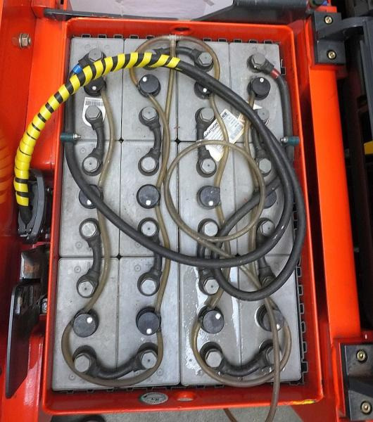 Linde P 50 C 1190 - Trator elétrics: foto 5 Linde P 50 C 1190 - Trator elétrics: foto 5