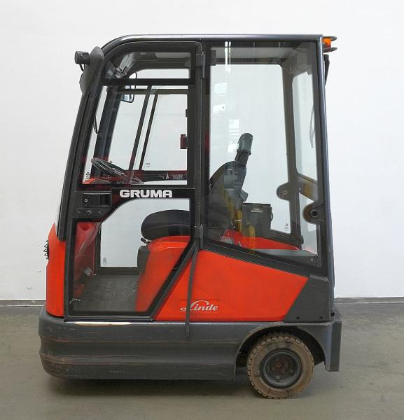 Linde P 60 Z 126 - Trator elétrics: foto 4 Linde P 60 Z 126 - Trator elétrics: foto 4