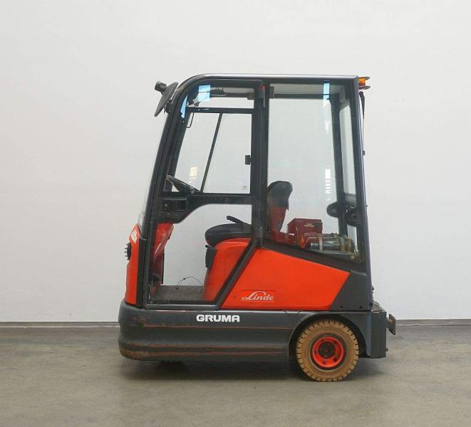 Linde P 60 Z 126 - Trator elétrics: foto 4 Linde P 60 Z 126 - Trator elétrics: foto 4