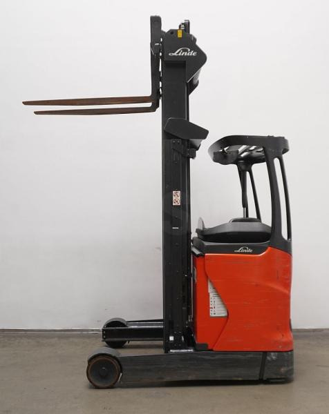 Linde R 16 1120 - Empilhador retráctil: foto 4 Linde R 16 1120 - Empilhador retráctil: foto 4