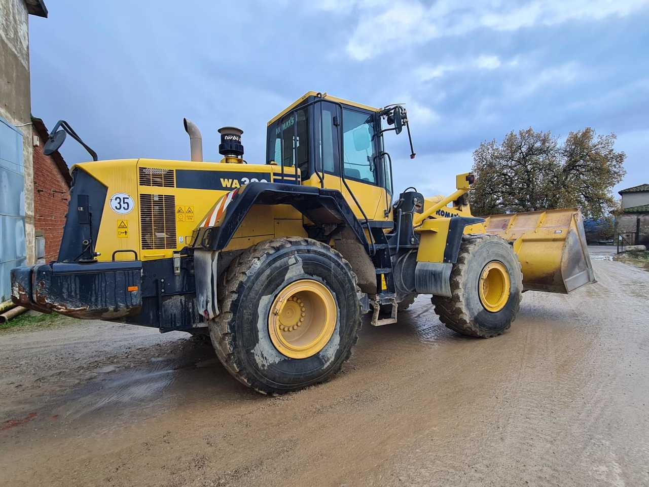 KOMATSU WA380.6 - Pá carregadora de rodas: foto 1 KOMATSU WA380.6 - Pá carregadora de rodas: foto 1