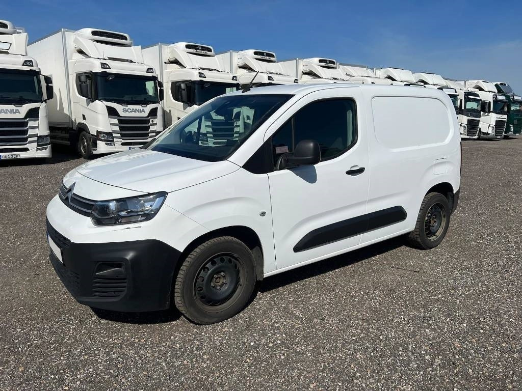 Citroën Berlingo serie 4163 - Furgão compacto: foto 1 Citroën Berlingo serie 4163 - Furgão compacto: foto 1