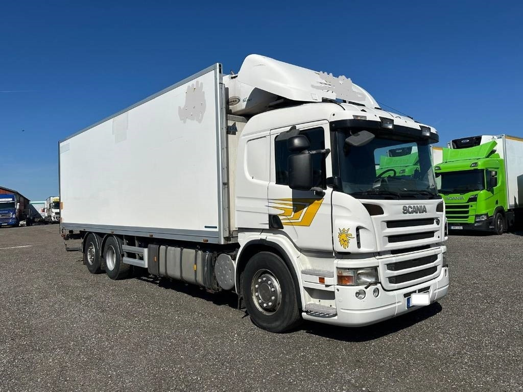 Scania P 420 LB6X2X4HNB serie 0424 - Camião frigorífico: foto 2 Scania P 420 LB6X2X4HNB serie 0424 - Camião frigorífico: foto 2