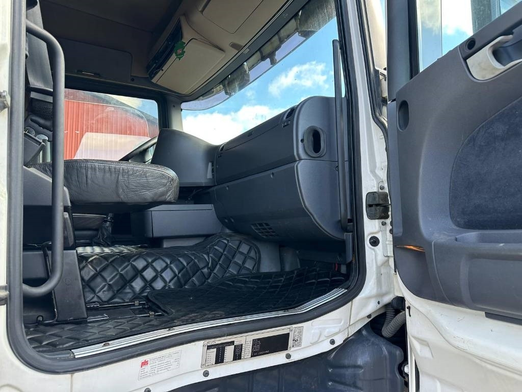 Leasing de Scania R420LB6X24MNA serie 0746  Scania R420LB6X24MNA serie 0746: foto 7