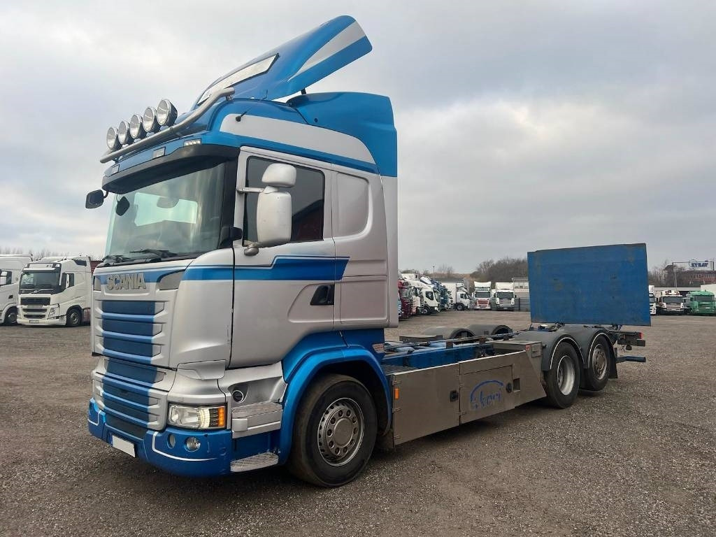 Scania R490 LB 6X2*4 MNB serie 0207 Euro 6 - Camião chassi: foto 1 Scania R490 LB 6X2*4 MNB serie 0207 Euro 6 - Camião chassi: foto 1