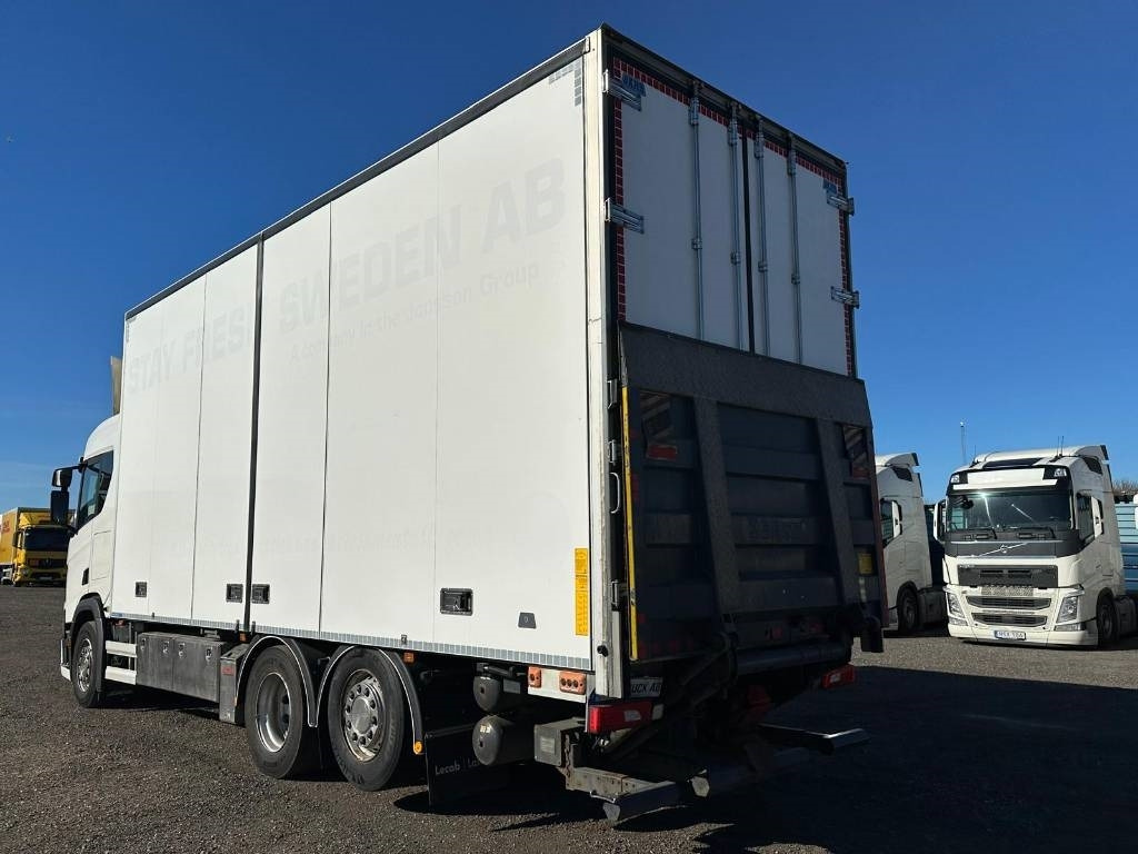 Scania R500B6X2*4NB serie 5087 - Camião frigorífico: foto 4 Scania R500B6X2*4NB serie 5087 - Camião frigorífico: foto 4