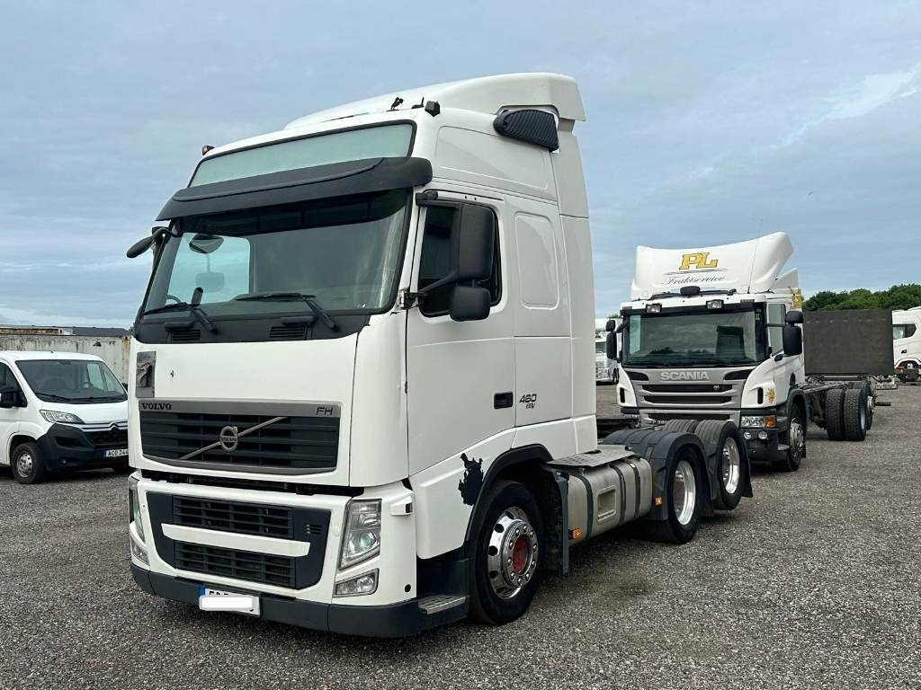 Volvo FH 6*2 serie 1178 - Tractor: foto 1 Volvo FH 6*2 serie 1178 - Tractor: foto 1