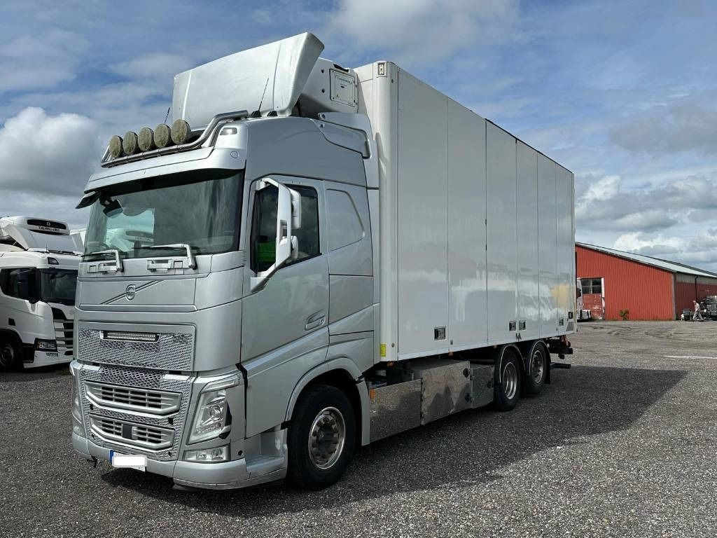 Volvo FH 500 Serie 1617 - Camião frigorífico: foto 1 Volvo FH 500 Serie 1617 - Camião frigorífico: foto 1