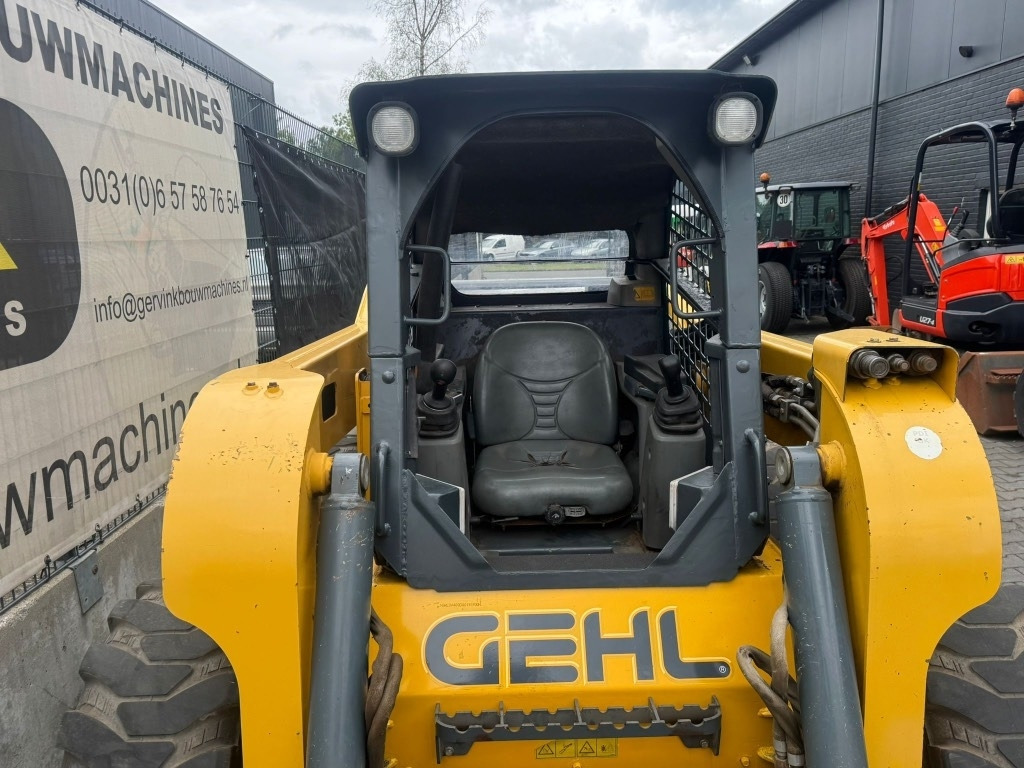 Gehl V 400 - Mini pá carregadora: foto 5 Gehl V 400 - Mini pá carregadora: foto 5