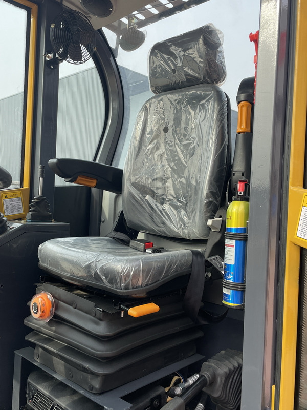 Qingdao Promising CE Telescopic Loader ZL15 - Pá carregadora telescópica: foto 4 Qingdao Promising CE Telescopic Loader ZL15 - Pá carregadora telescópica: foto 4