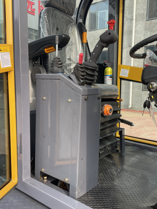 Qingdao Promising CE Telescopic Loader ZL15 - Pá carregadora telescópica: foto 3 Qingdao Promising CE Telescopic Loader ZL15 - Pá carregadora telescópica: foto 3