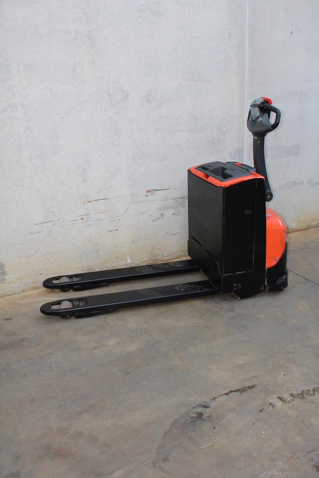 BT LWE 160 - Porta-palete: foto 2 BT LWE 160 - Porta-palete: foto 2