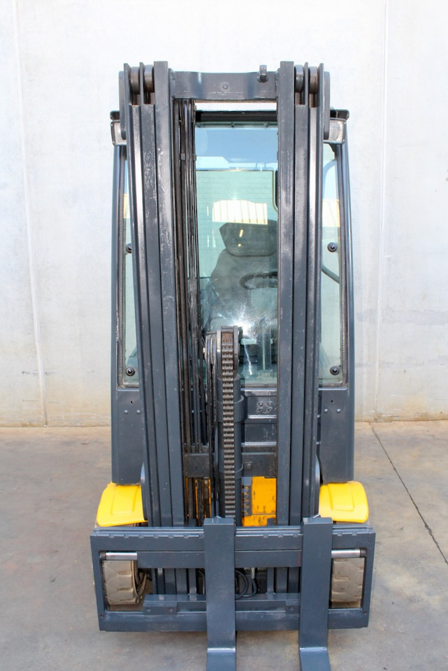 Jungheinrich EFG 216k 450 DZ - Empilhadeira elétrica: foto 5 Jungheinrich EFG 216k 450 DZ - Empilhadeira elétrica: foto 5