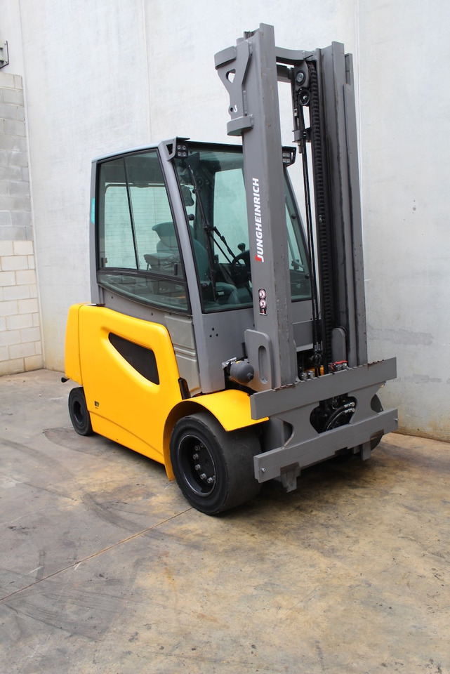 Jungheinrich EFG 550 400 ZT - Empilhadeira elétrica: foto 1 Jungheinrich EFG 550 400 ZT - Empilhadeira elétrica: foto 1