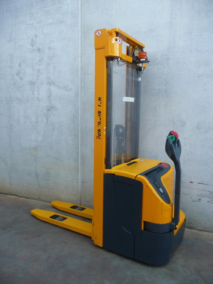 Stacker Jungheinrich EJC 214 535 DZ: foto 1