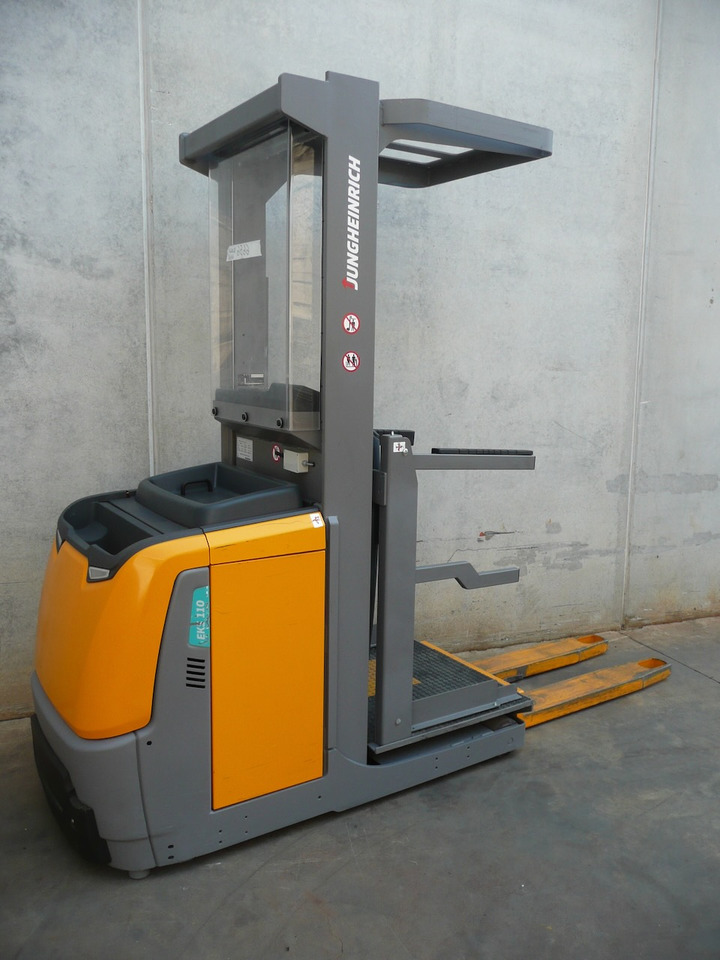 Jungheinrich EKS 110 L 160 E - Order-picker: foto 4 Jungheinrich EKS 110 L 160 E - Order-picker: foto 4