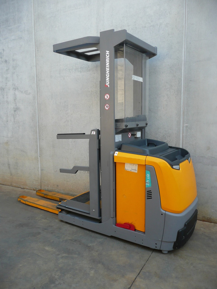 Jungheinrich EKS 110 L 160 E - Order-picker: foto 2 Jungheinrich EKS 110 L 160 E - Order-picker: foto 2
