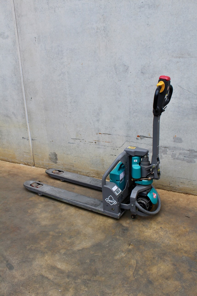 Jungheinrich PTE 1.3 LI-ION - Porta-palete: foto 1 Jungheinrich PTE 1.3 LI-ION - Porta-palete: foto 1