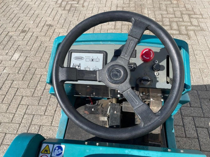 Lavadora aspiradora de pavimentos TENNANT 7100: foto 11