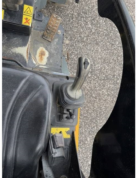 Mini pá carregadora de rastos Giant D 332 SWT X-TRA: foto 17