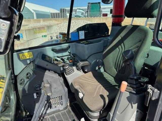 Yanmar SV100 -2A, Grävmaskin - Mini escavadeira: foto 5 Yanmar SV100 -2A, Grävmaskin - Mini escavadeira: foto 5