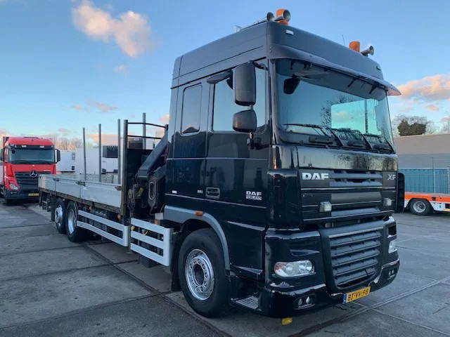 DAF XF 105 FAN XF105 420 HIAB 288 EP-5 HIDuo Radio control - Camião grua: foto 4 DAF XF 105 FAN XF105 420 HIAB 288 EP-5 HIDuo Radio control - Camião grua: foto 4