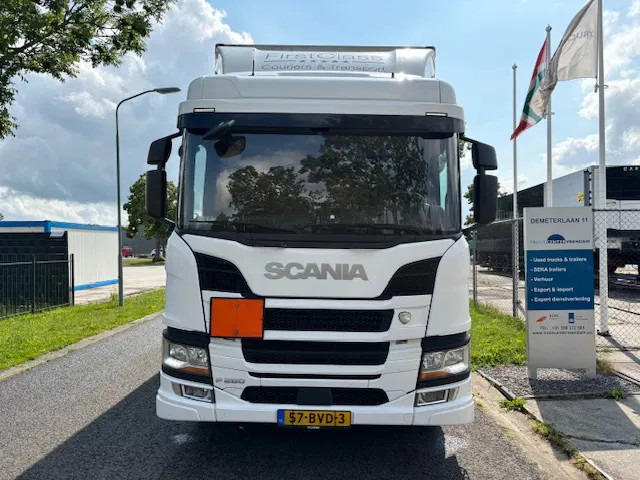 Scania P280 Closed box taillift 2000 kg Fuel CNG - Camião furgão: foto 2 Scania P280 Closed box taillift 2000 kg Fuel CNG - Camião furgão: foto 2