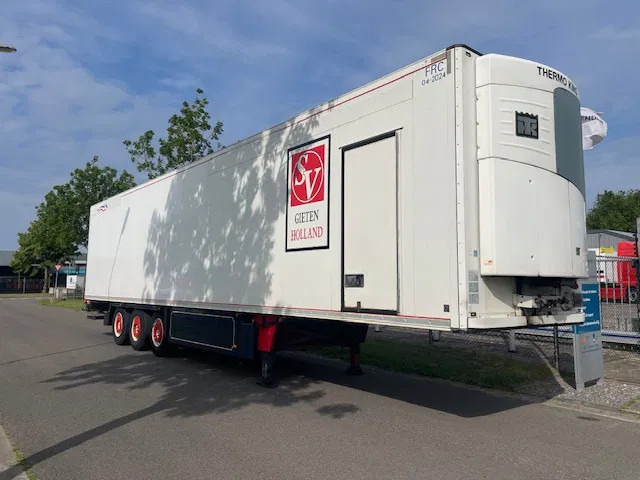Schmitz Cargobull Frigo Thermoking SLX MOT 02-2026 - Semi-reboque isotérmico: foto 3 Schmitz Cargobull Frigo Thermoking SLX MOT 02-2026 - Semi-reboque isotérmico: foto 3