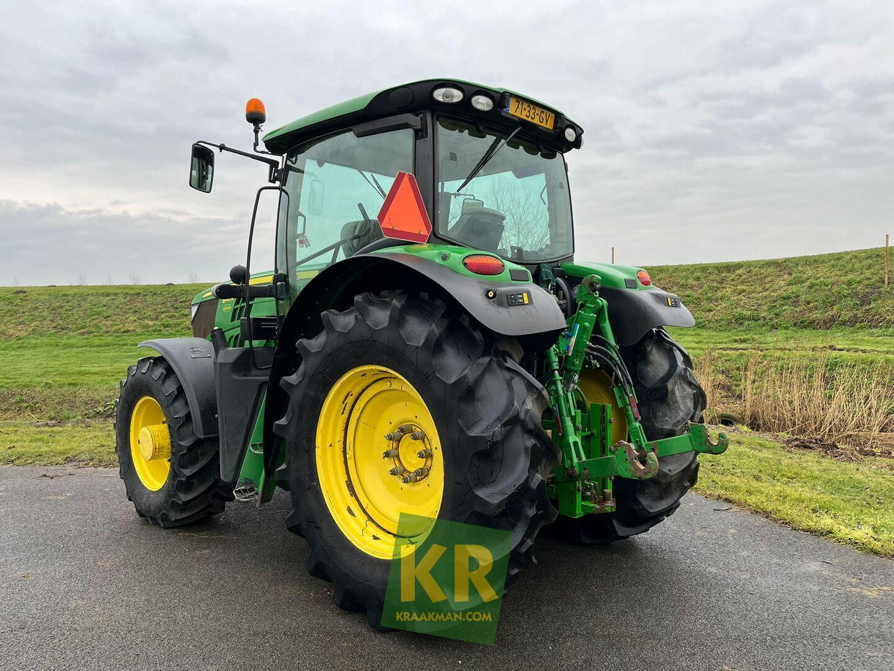 6140R John Deere - Trator: foto 3 6140R John Deere - Trator: foto 3