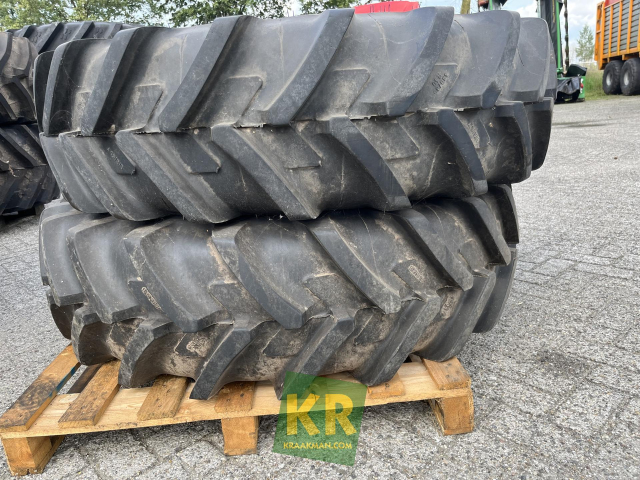 Agribib 380/85R30 Michelin - Roda completa por Máquina agrícola: foto 1 Agribib 380/85R30 Michelin - Roda completa por Máquina agrícola: foto 1